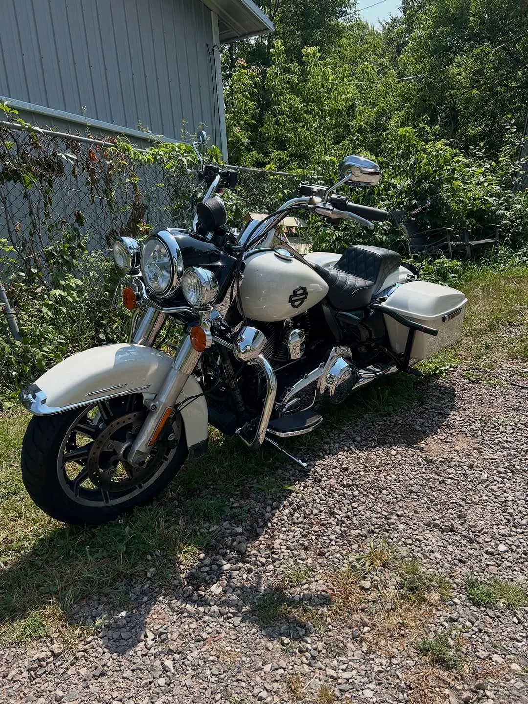 White Harley-Davidson Road King after an exterior detail and ceramic coating